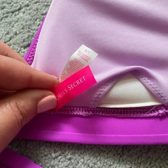 Bikini - Picture 2 of 5